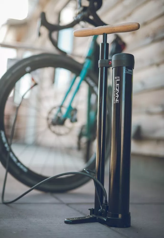 Lezyne Standluftpumpe Digital Pressure Over Drive 6 Lezyne Standluftpumpe Digital Pressure Over Drive – Bild 6